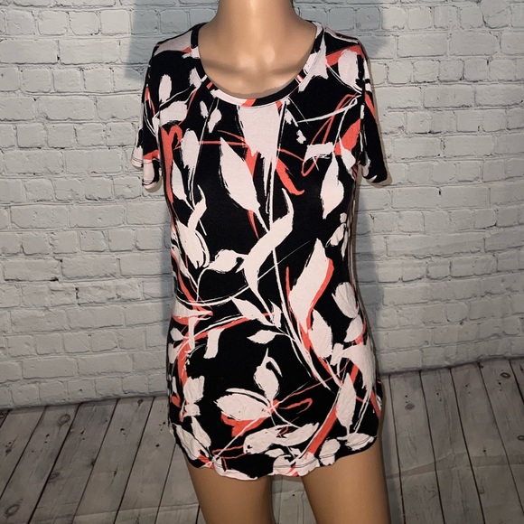 Apt. 9 Tops - Apt. 9 Essentials Black, Cream & Orange Floral shirt size XS